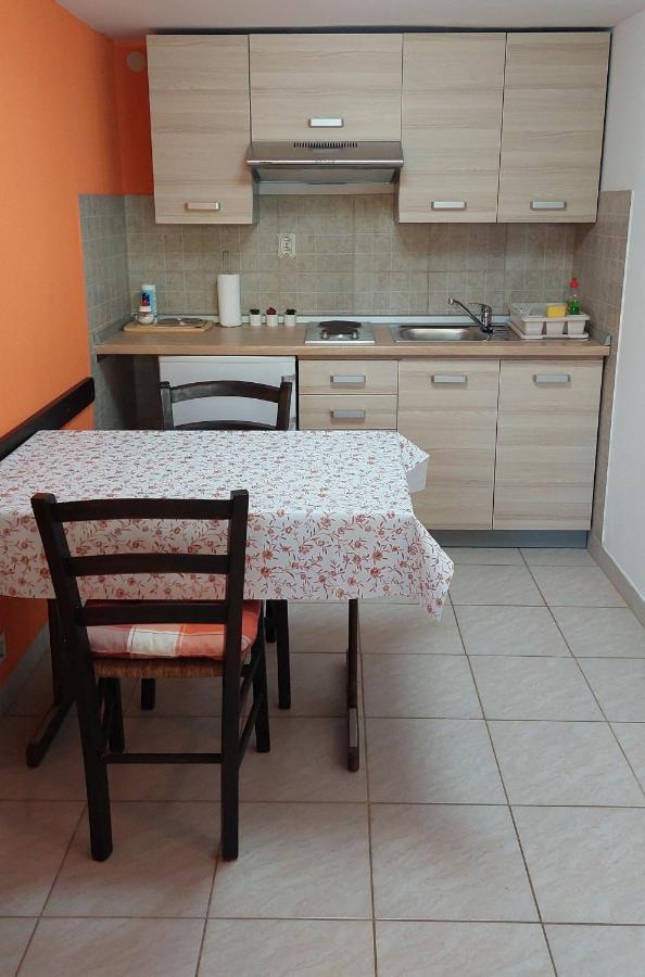 Apartment Drenovica Pula Eksteriør billede