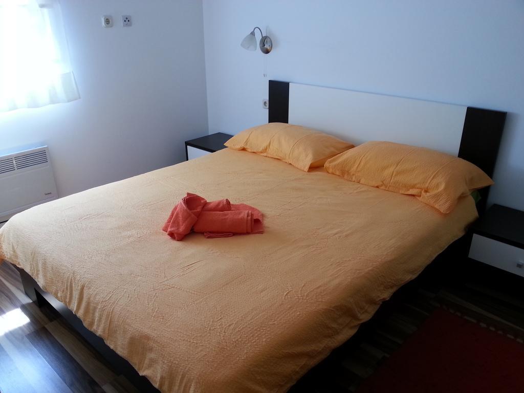 Apartment Drenovica Pula Værelse billede