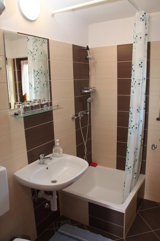 Apartment Drenovica Pula Værelse billede
