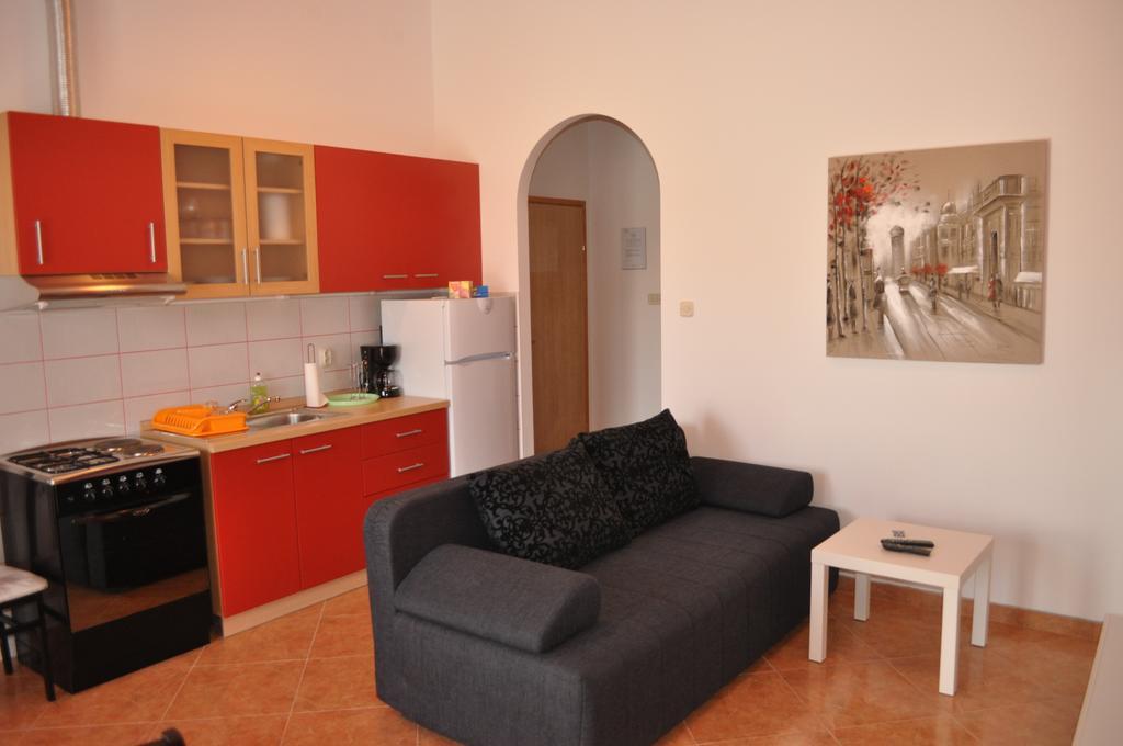 Apartment Drenovica Pula Værelse billede